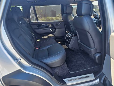 Used 2019 Land Rover Range Rover Long Wheelbase Supercharged AWD/4WD image 16