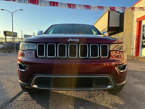 Used 2017 Jeep Grand Cherokee Limited w/ Luxury Group II image 2