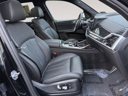 Certified 2023 BMW X7 xDrive40i w/ Executive Package image 15