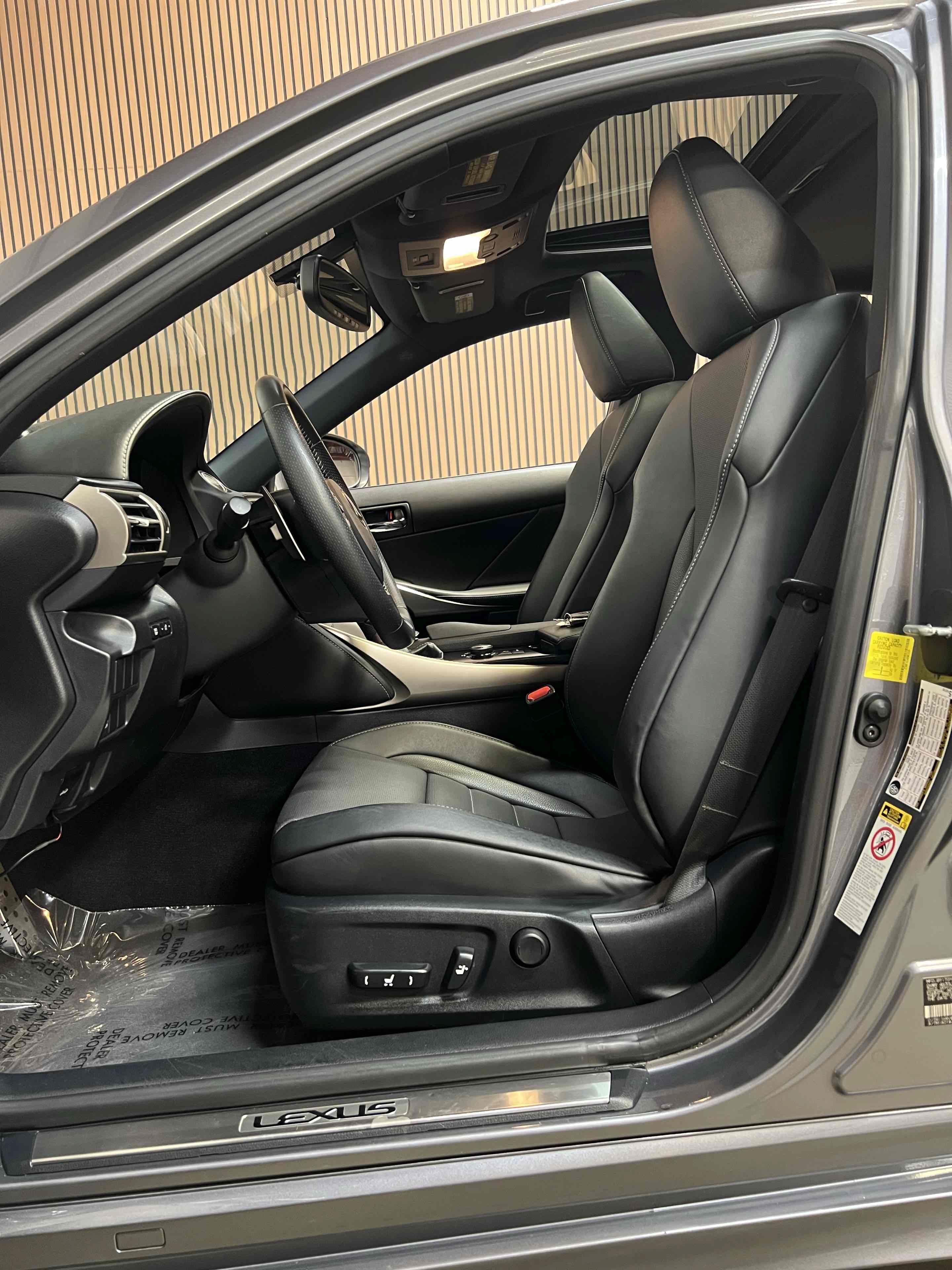 Used 2014 Lexus IS 250 w/ F-Sport Package RWD image 39