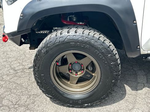 Used 2018 Toyota Tacoma TRD Pro image 11