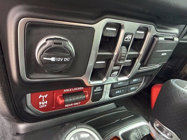 Used 2026 Jeep Gladiator Mojave AWD/4WD image 24