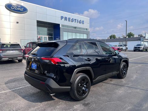 Used 2019 Toyota RAV4 LE w/ All Weather Liner Package AWD/4WD image 11