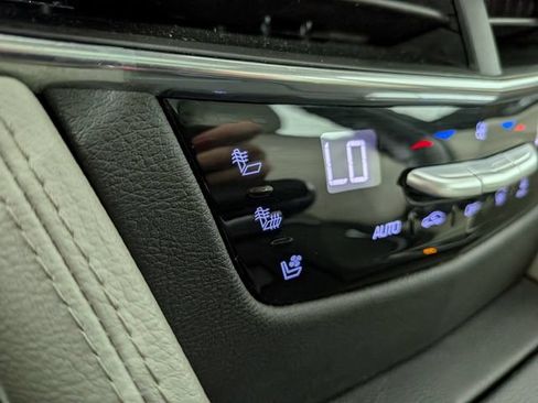 Used 2017 Cadillac CT6 Luxury AWD/4WD image 8
