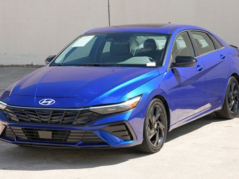 Used 2026 Hyundai Elantra SEL Sport Premium w/ Cargo Package FWD image 43