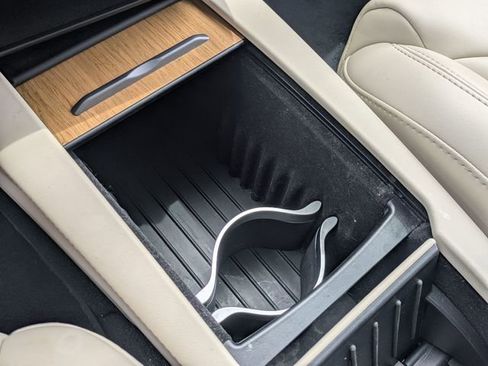 Used 2019 Tesla Model X Long Range image 22