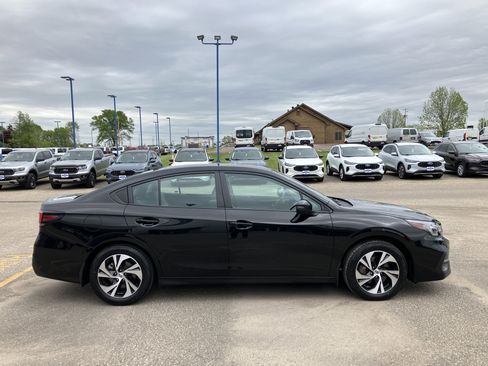 Used 2024 Subaru Legacy Premium AWD/4WD image 5
