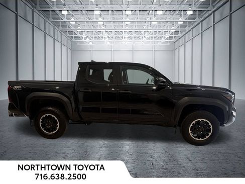 Used 2024 Toyota Tacoma TRD Off-Road AWD/4WD image 2