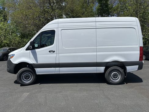 New 2026 Mercedes-Benz Sprinter 2500 image 4