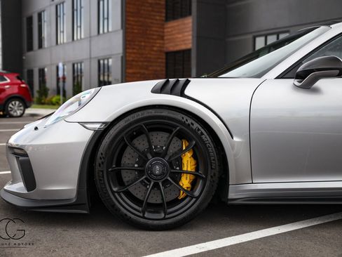 Used 2019 Porsche 911 GT3 RS image 15
