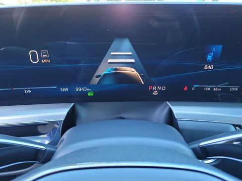 Certified 2024 Cadillac Lyriq Luxury image 12