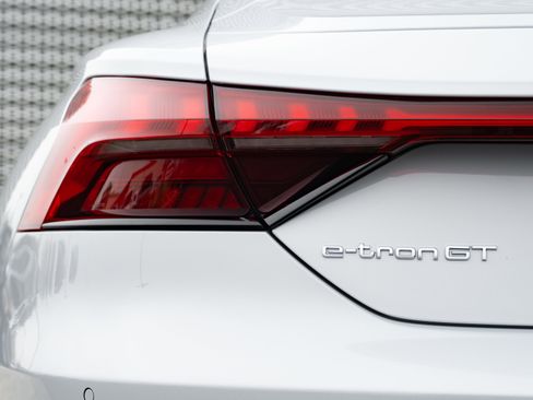 Certified 2023 Audi e-tron GT Prestige w/ Prestige Package image 39