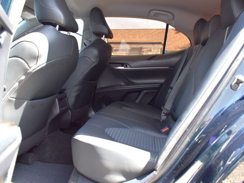 Used 2021 Toyota Camry SE FWD image 27