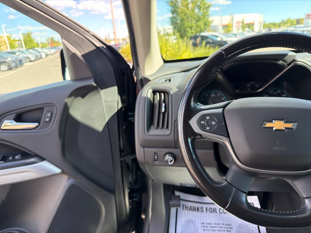 Used 2022 Chevrolet Colorado LT w/ LT Convenience Package AWD/4WD image 23