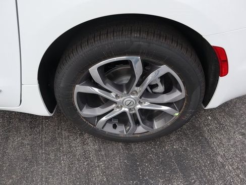 New 2026 Chrysler Pacifica Pinnacle image 28