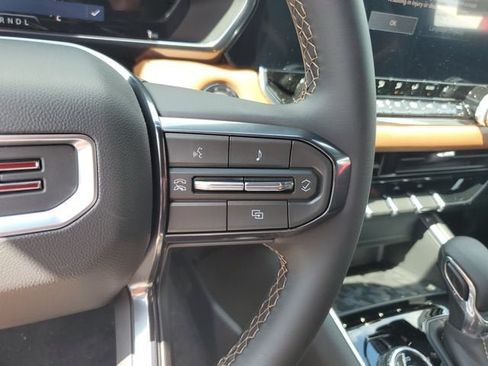 New 2026 GMC Canyon AT4 AWD/4WD image 28