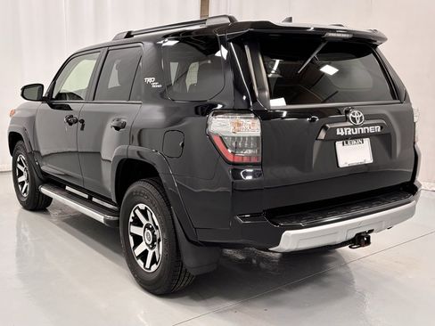 Used 2019 Toyota 4Runner TRD Off-Road Premium image 8