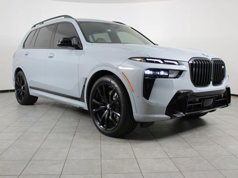 New 2026 BMW X7 M60i image 7