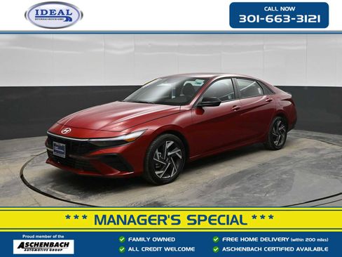 Certified 2025 Hyundai Elantra Sport image 1