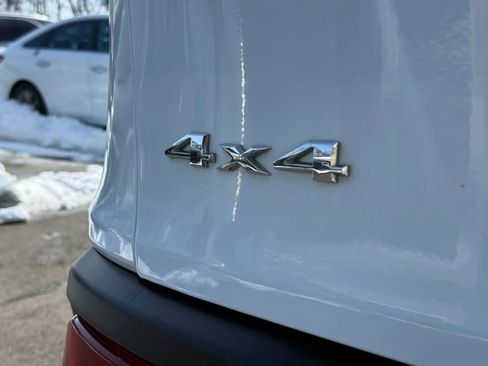 Used 2017 Jeep Cherokee Latitude w/ True North Edition image 7