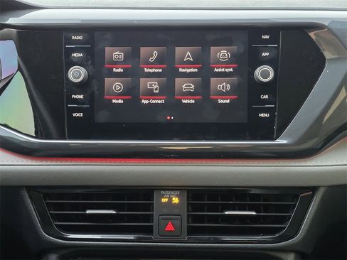 Used 2023 Volkswagen Taos SEL image 13