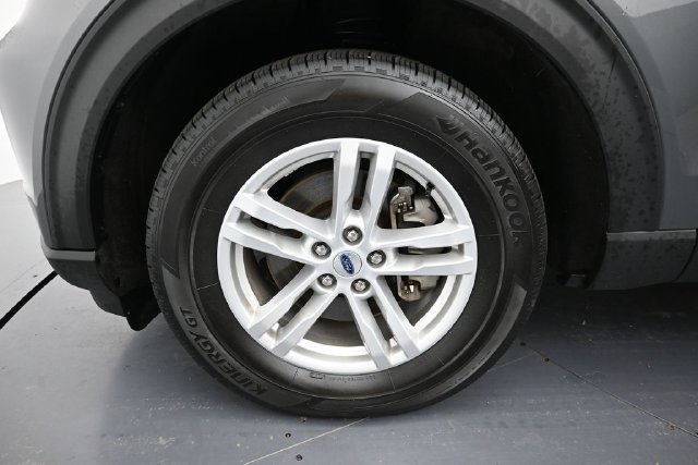 Certified 2024 Ford Explorer XLT w/ Equipment Group 202A AWD/4WD image 10