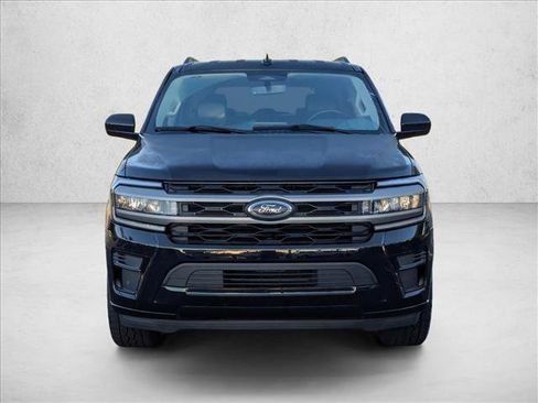 Used 2024 Ford Expedition XLT RWD image 2