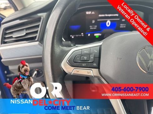 Used 2024 Volkswagen Jetta SE FWD image 21