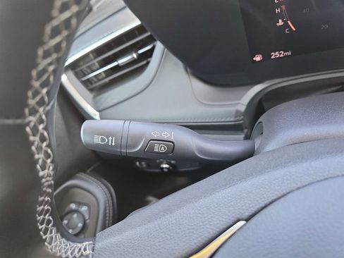 Used 2025 Buick Encore GX Preferred image 20