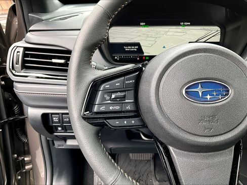 Used 2025 Subaru Forester Touring AWD/4WD image 21
