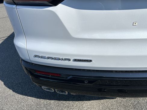 New 2026 GMC Acadia Denali Ultimate AWD/4WD image 10