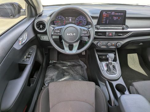 Used 2024 Kia Forte LXS w/ LXS Technology Package FWD image 14