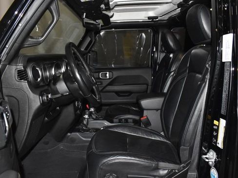 Used 2022 Jeep Wrangler Unlimited Sahara w/ Cold Weather Group image 12