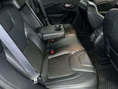 Used 2020 Jeep Cherokee Latitude Plus image 26