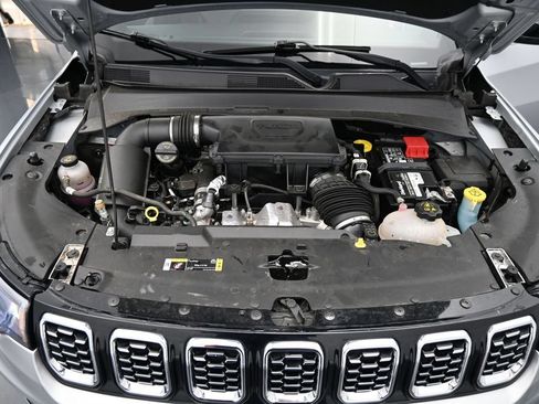 Used 2024 Jeep Compass Limited AWD/4WD image 14