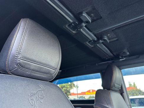 Used 2024 Ford Bronco Badlands image 18