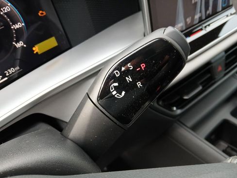 New 2026 Volkswagen Tiguan SE R-Line FWD image 23