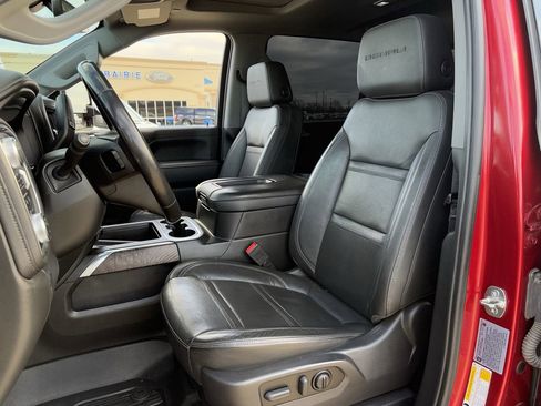 Used 2022 GMC Sierra 3500 Denali w/ Denali Ultimate Package image 31