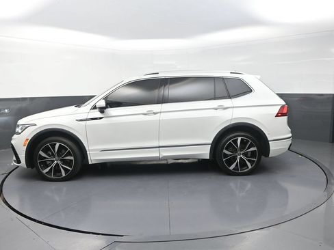 Used 2024 Volkswagen Tiguan SEL R-Line AWD/4WD image 6