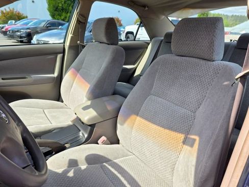 Used 2004 Toyota Camry FWD image 40