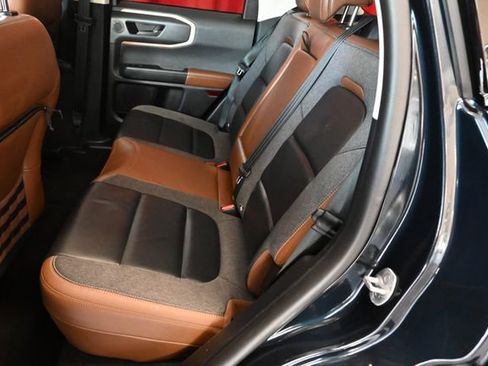 Used 2022 Ford Bronco Sport Outer Banks w/ Tech Package image 3