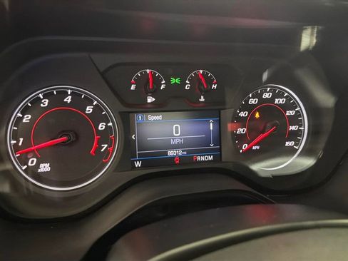 Certified 2020 Chevrolet Camaro LT RWD image 19