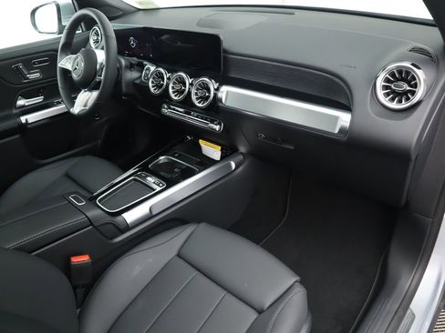 Certified 2026 Mercedes-Benz GLB 250 image 18