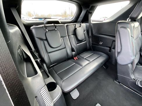 Used 2025 Ford Explorer ST image 23