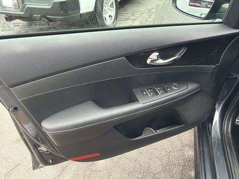 Used 2023 Kia Forte GT-Line w/ GT-Line Technology Package image 19