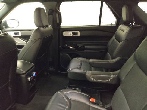 Used 2021 Ford Explorer ST w/ Equipment Group 401A image 18