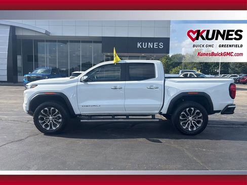 Used 2024 GMC Canyon Denali image 6