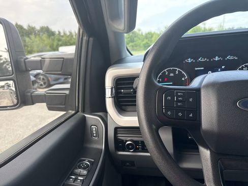 Used 2024 Ford F250 XLT AWD/4WD image 16