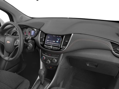 Used 2017 Chevrolet Trax LS AWD/4WD image 19