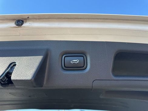 Used 2023 Hyundai Santa Fe SEL image 30